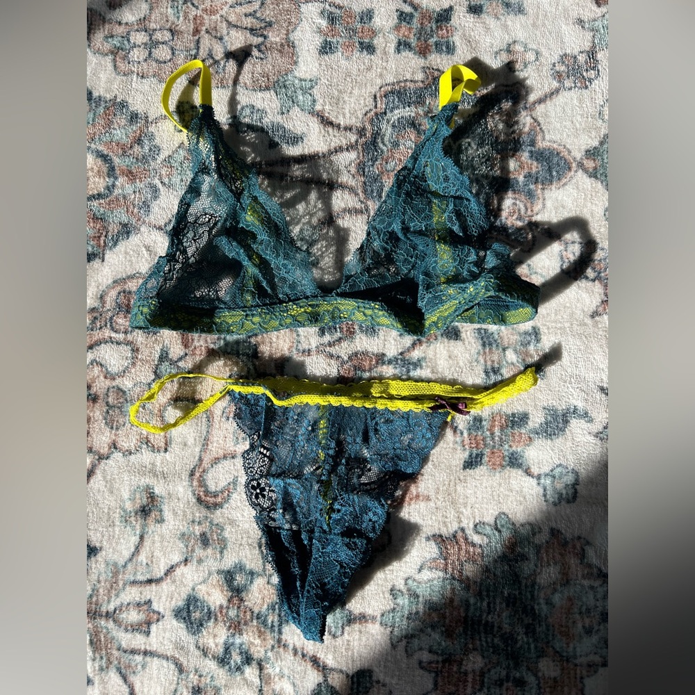 BCBGeneration Lace Bralette and Panty Set - Teal and Neon Yellow